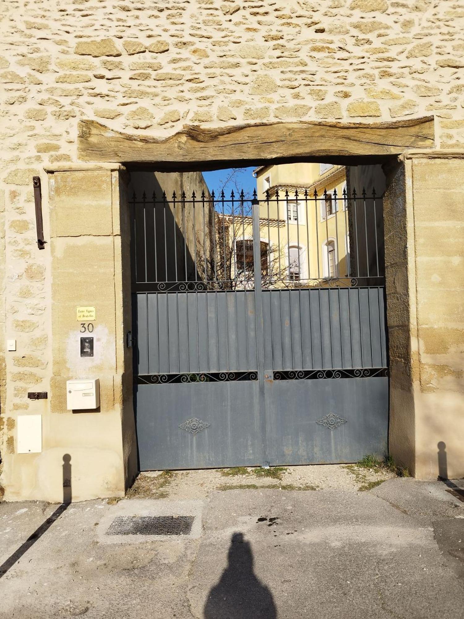 Entre Vignes Et Dentelles Hotell Courthézon Exteriör bild